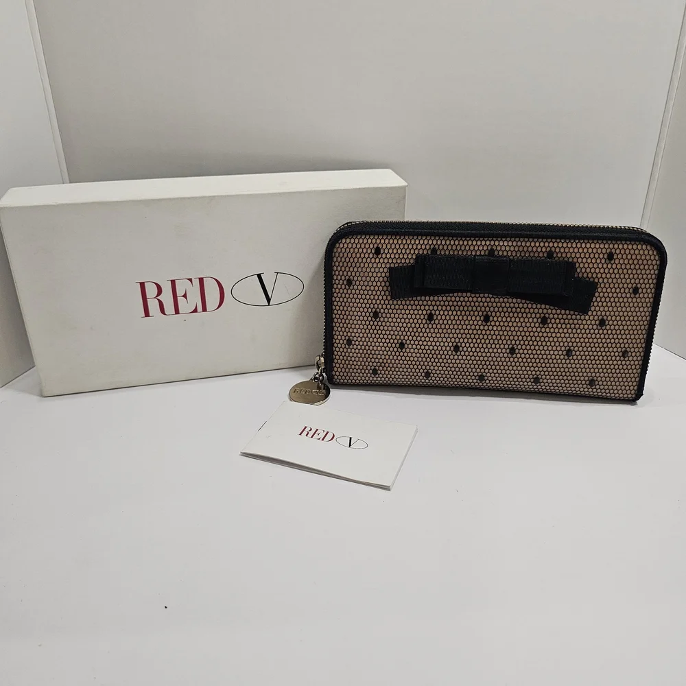 Valentino Nude and Black Bow Zip-Around Wallet - Picture 3 of 16